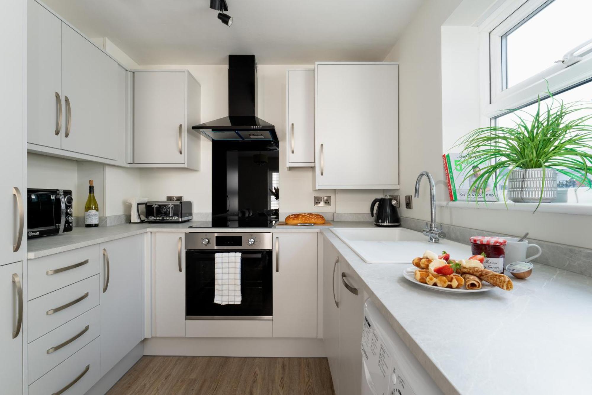 Lawsons Place - Family-Friendly Apartment With Parking On Babbacombe Downs In Torquay Exterior foto